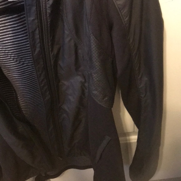 Lululemon zip up - Picture 2 of 4